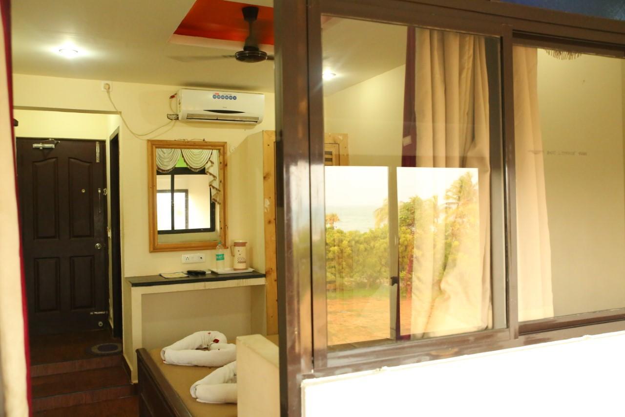 Soorya Beach Resort Pondicherry Exterior photo