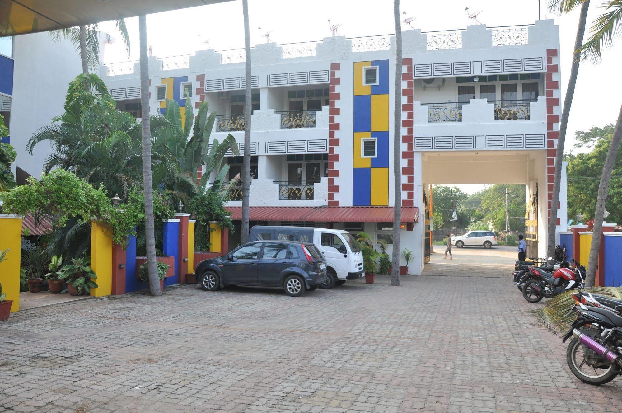 Soorya Beach Resort Pondicherry Exterior photo