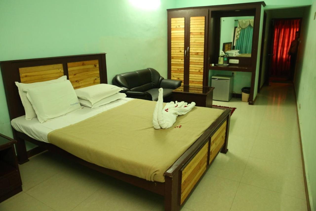 Soorya Beach Resort Pondicherry Exterior photo